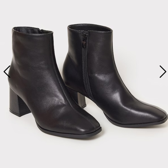 Pretty Little Thing Ankle Booties - Picture 3 of 6